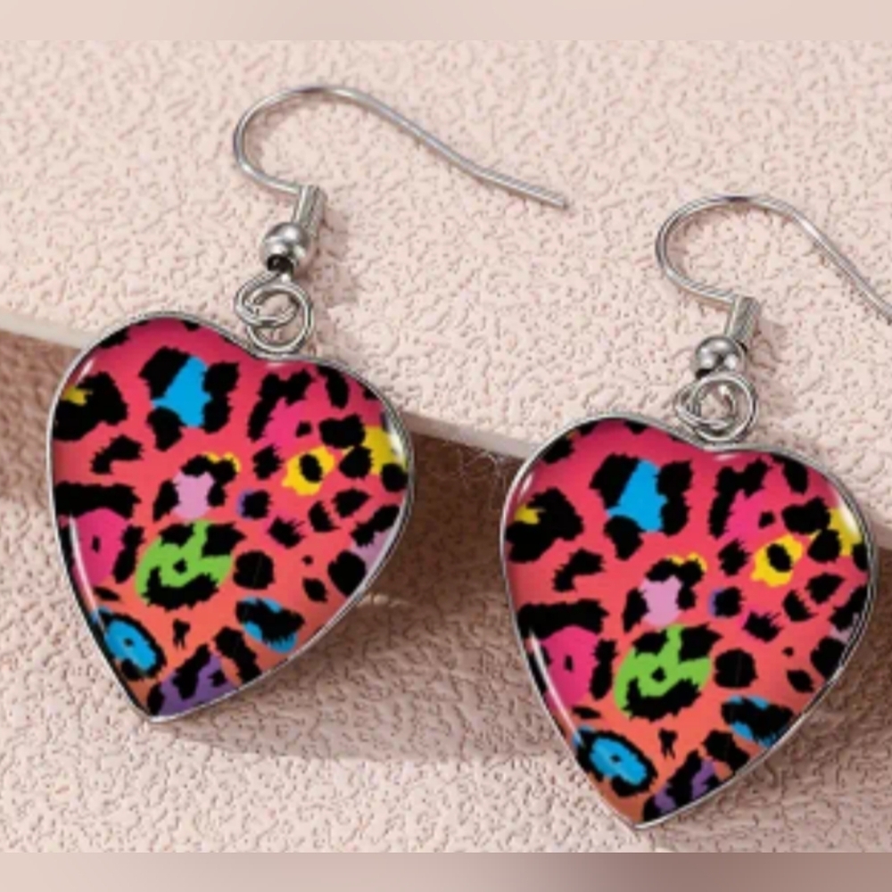 2/30$ Or 3/$35 Colorful Leopard Heart Preppy Mobwife Crystal GlassEarrings(#082)